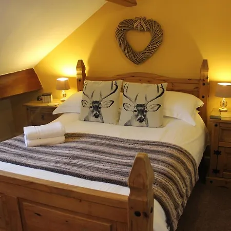 Pitcairn House Guest house